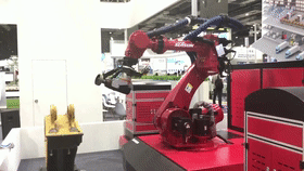 太阳集团tyc9728中厚板焊缝清理机器人工程师系统.gif